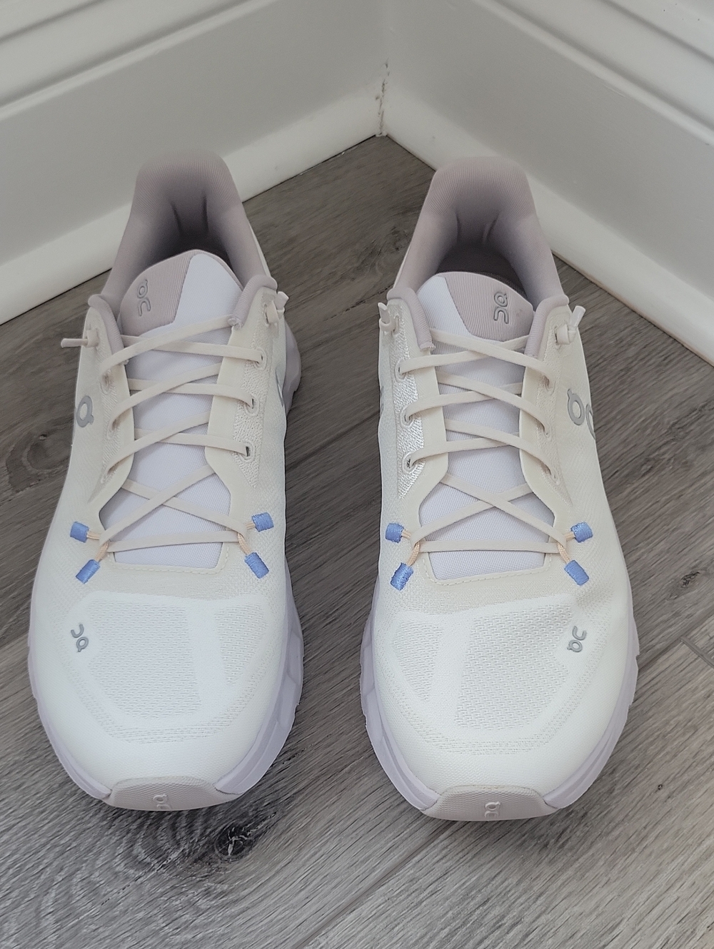 On Cloudtilt Sand Running Sneakers Shoes Women's Size 10 NEW, No Box.